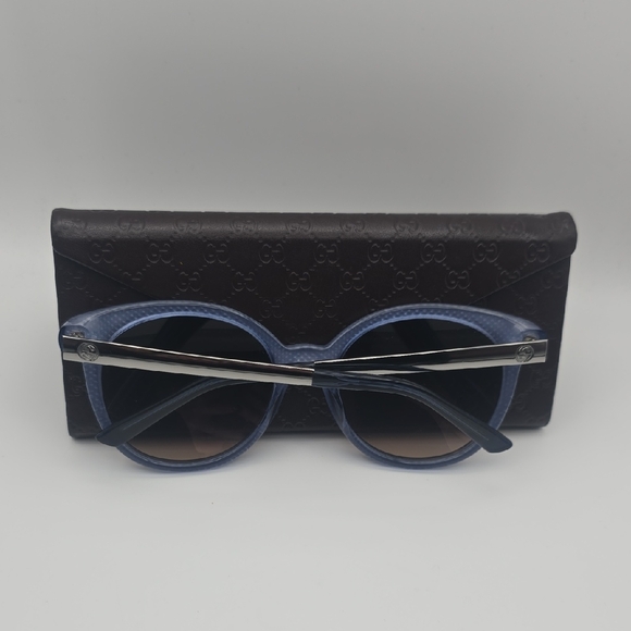 Gucci Beautiful Blue & Silver GG Women's Sunnies (NWOT)(CASE)🩶💙 - Picture 9 of 9